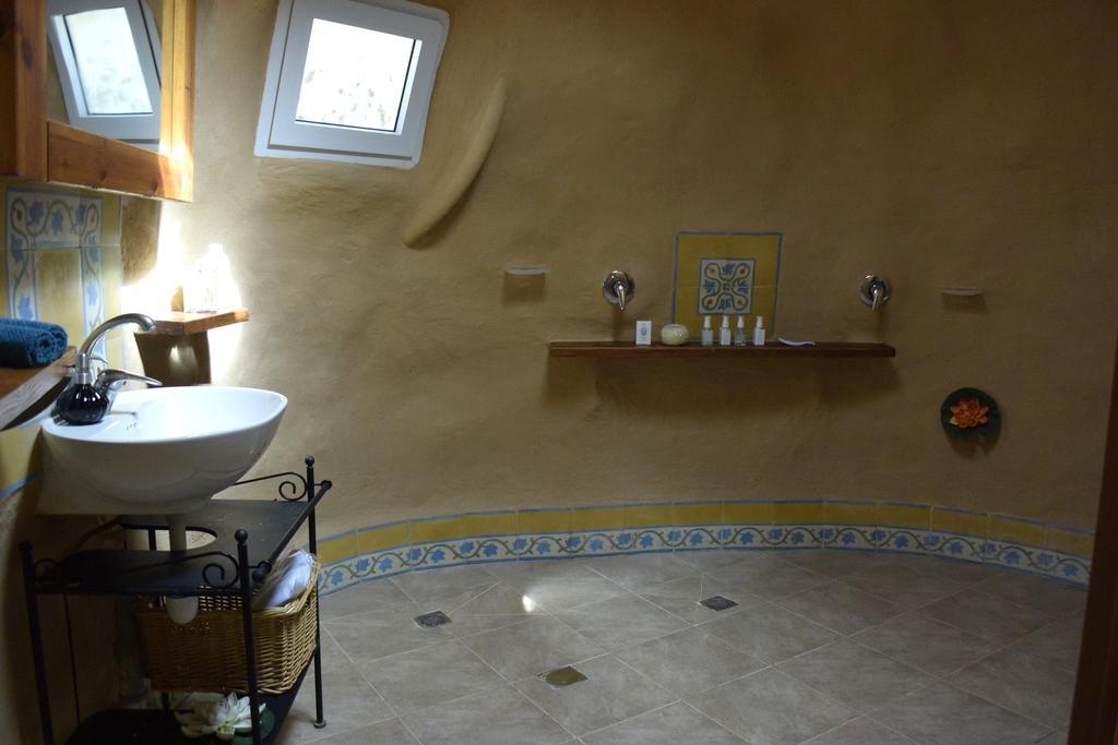 Bed and Breakfast Dutch Farm Israel Sede Zevi Екстер'єр фото