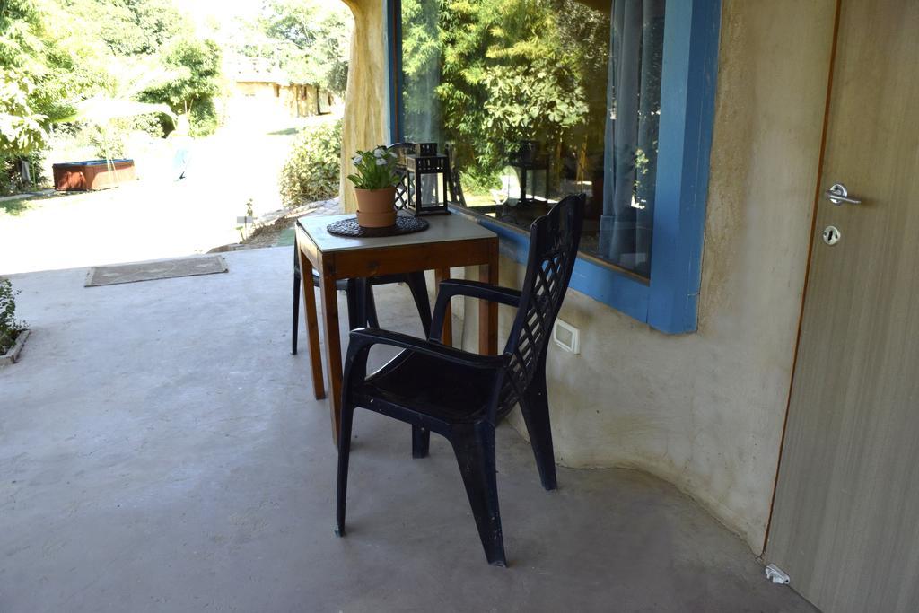 Bed and Breakfast Dutch Farm Israel Sede Zevi Екстер'єр фото