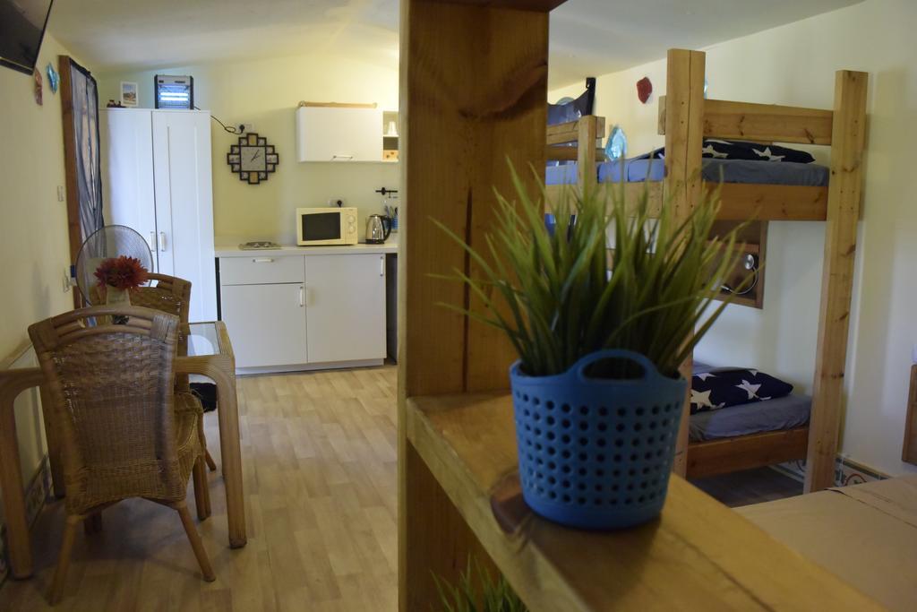 Bed and Breakfast Dutch Farm Israel Sede Zevi Екстер'єр фото
