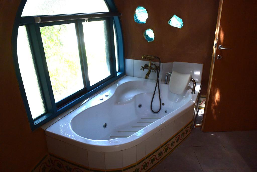Bed and Breakfast Dutch Farm Israel Sede Zevi Екстер'єр фото
