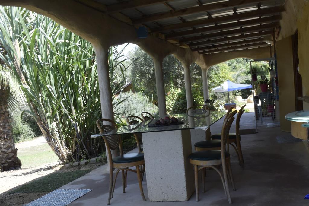 Bed and Breakfast Dutch Farm Israel Sede Zevi Екстер'єр фото